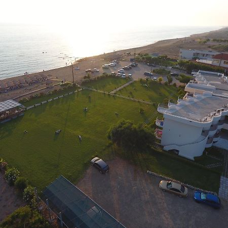 Ostria Hotel Kakovatos Beach Захаро Екстериор снимка