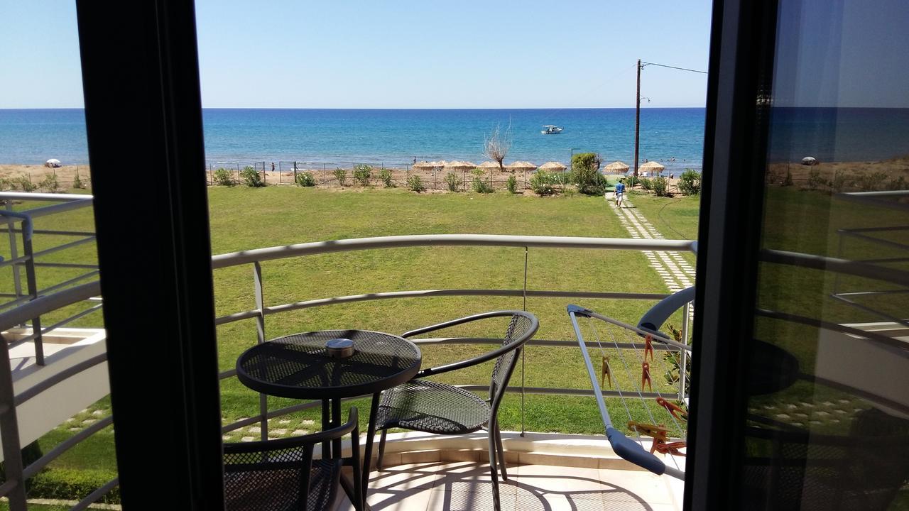 Ostria Hotel Kakovatos Beach Захаро Екстериор снимка