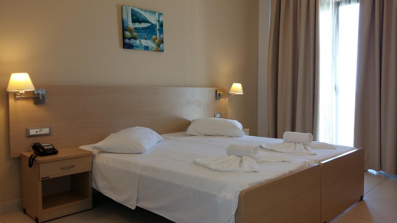 Ostria Hotel Kakovatos Beach Захаро Стая снимка