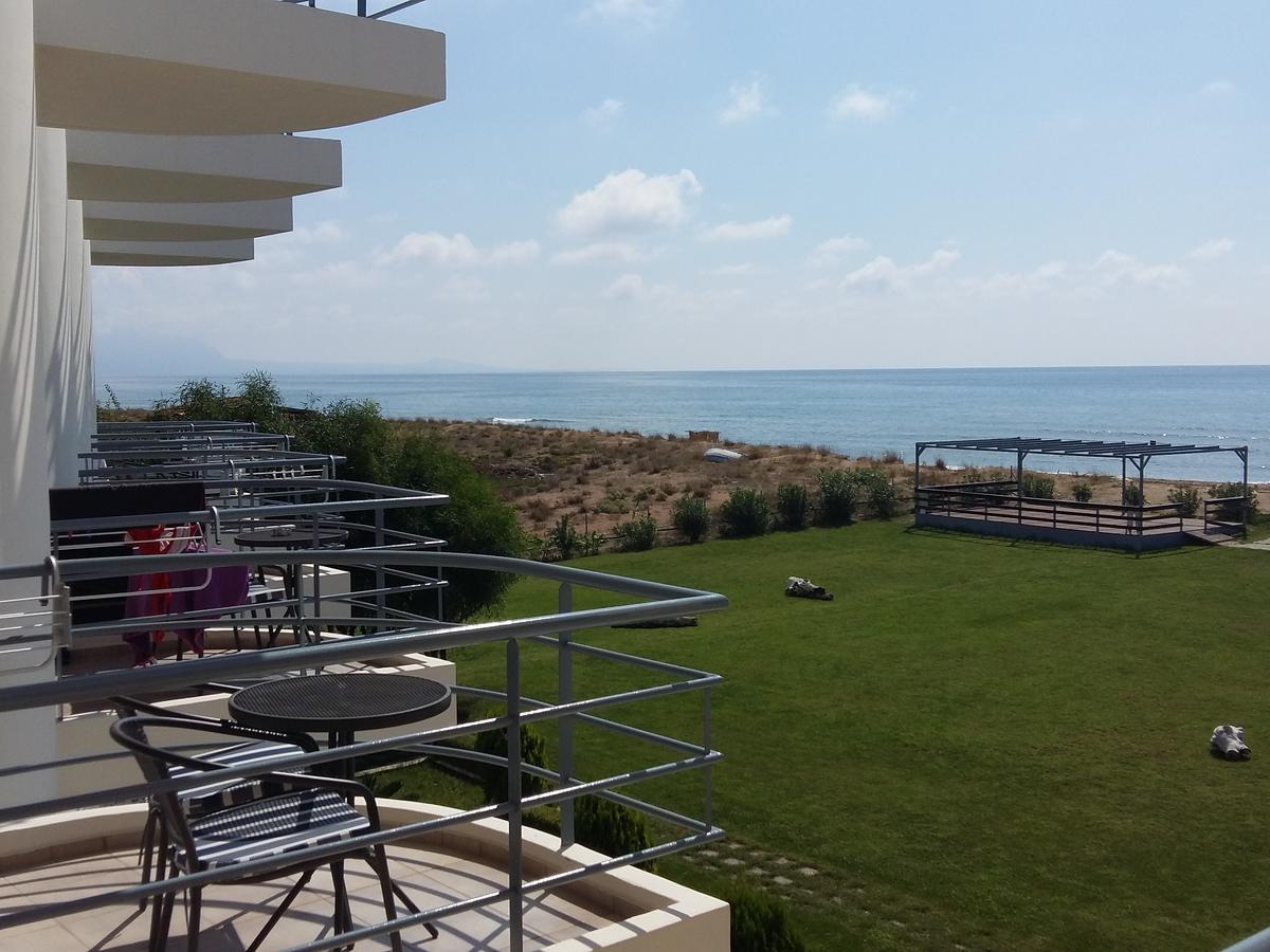 Ostria Hotel Kakovatos Beach Захаро Екстериор снимка