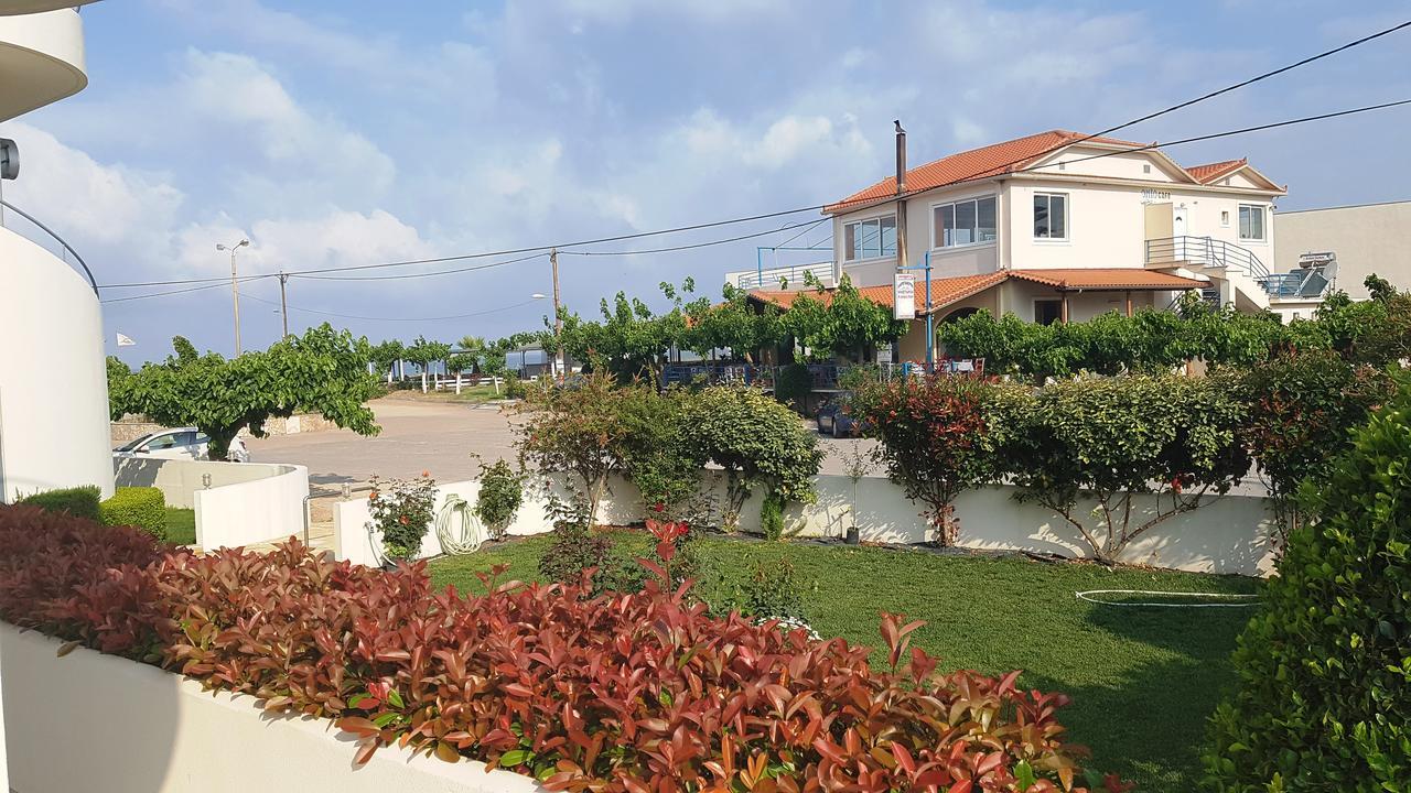 Ostria Hotel Kakovatos Beach Захаро Екстериор снимка