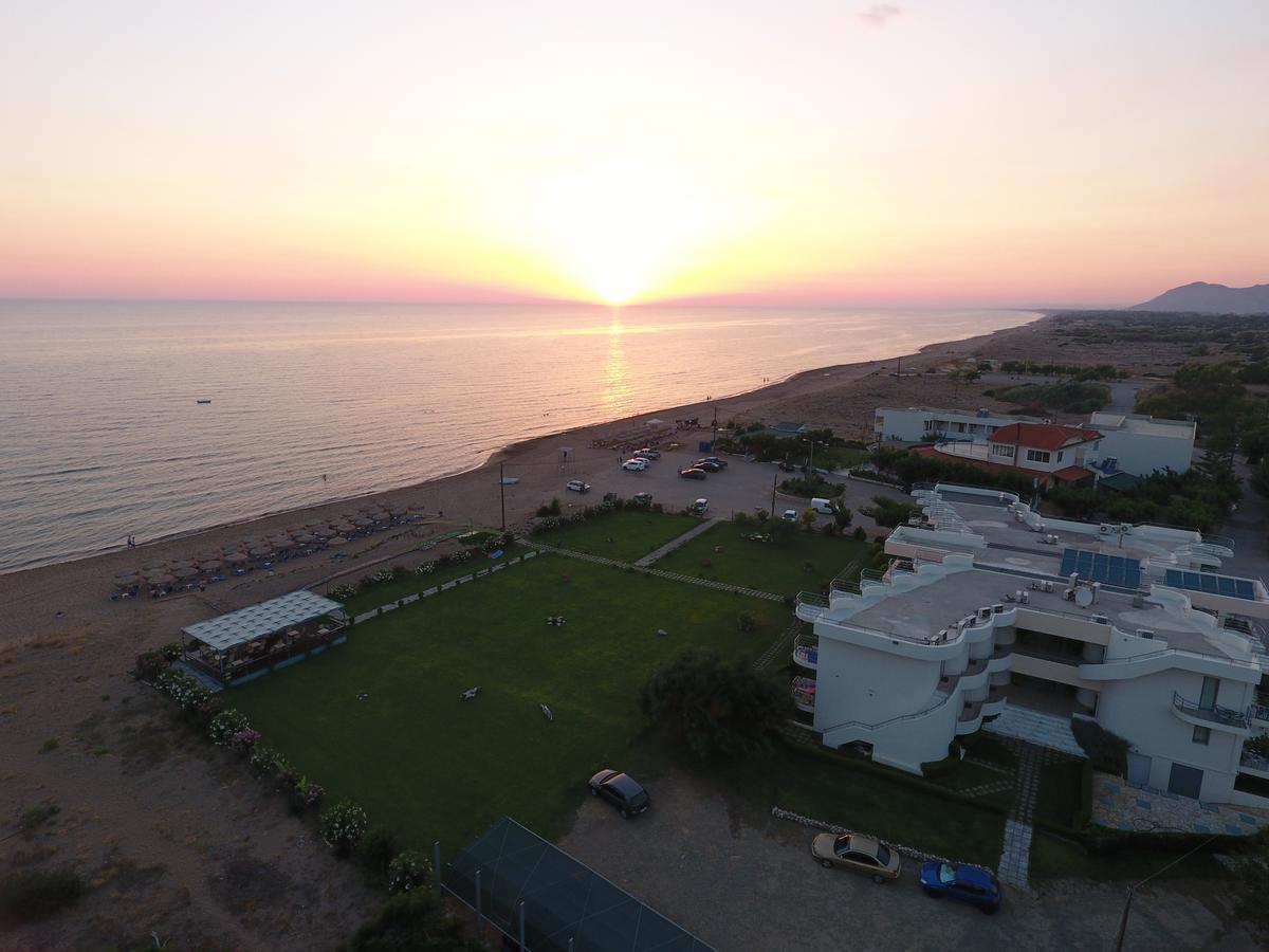 Ostria Hotel Kakovatos Beach Захаро Екстериор снимка